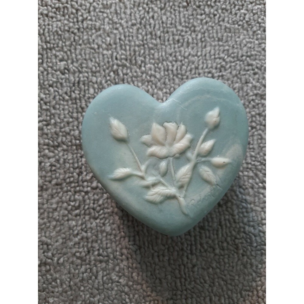 Vintage Design Gift Intern'l Inco lay Stone Blue Heart Shaped Roses Jewelry Box